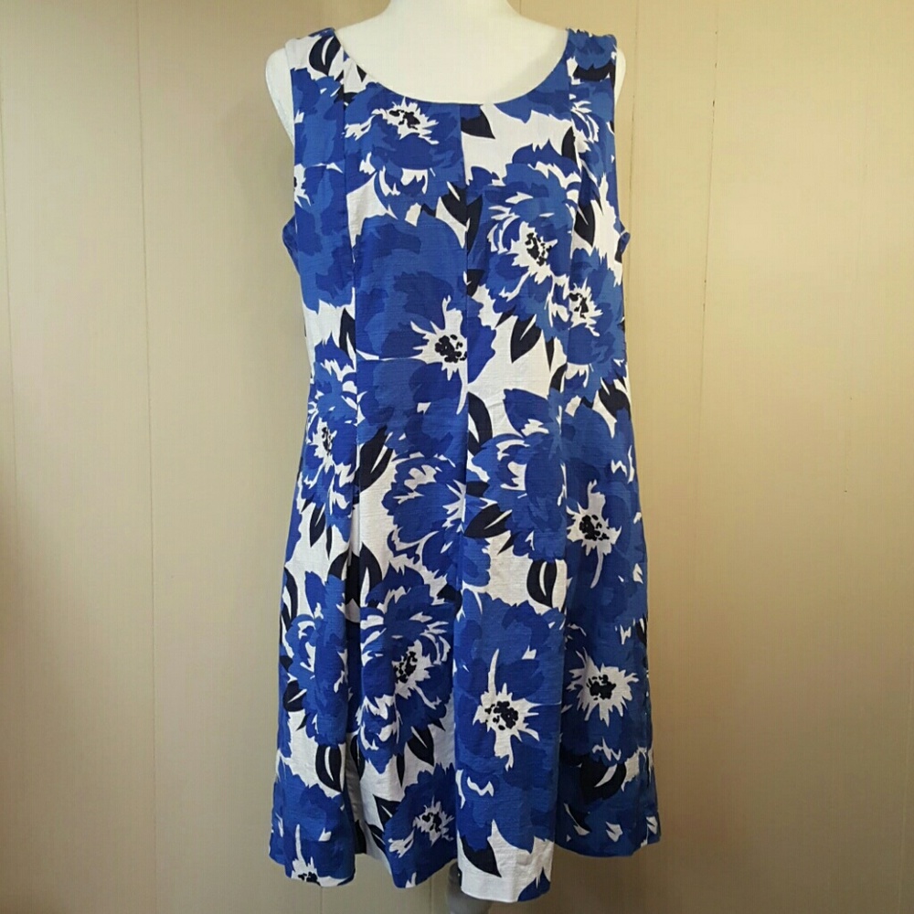 Tommy Hilfiger womens size 16 blue floral dress